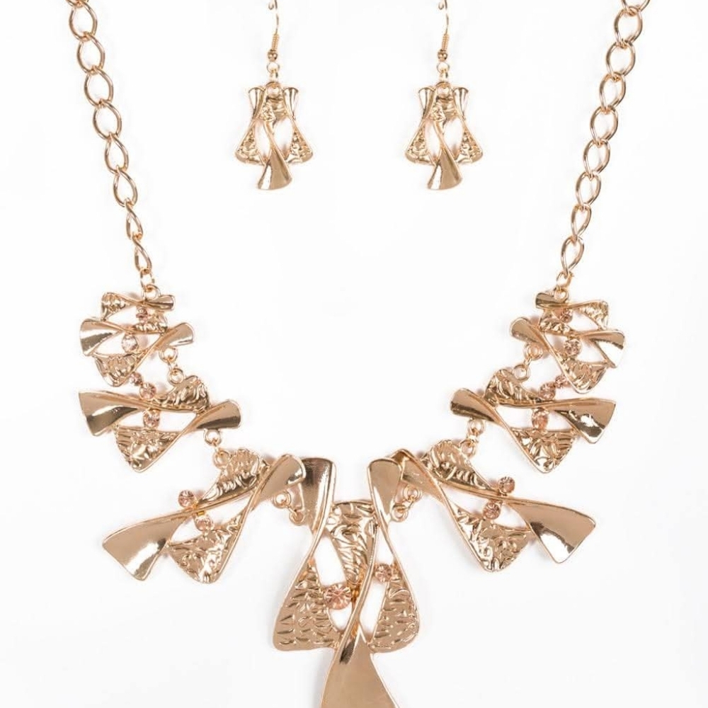 Elegant Gold Necklace and Earring Set
